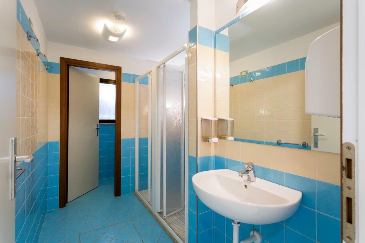 Ferienwohnung Residenza Le Rose Bici House Cattolica Exterior foto